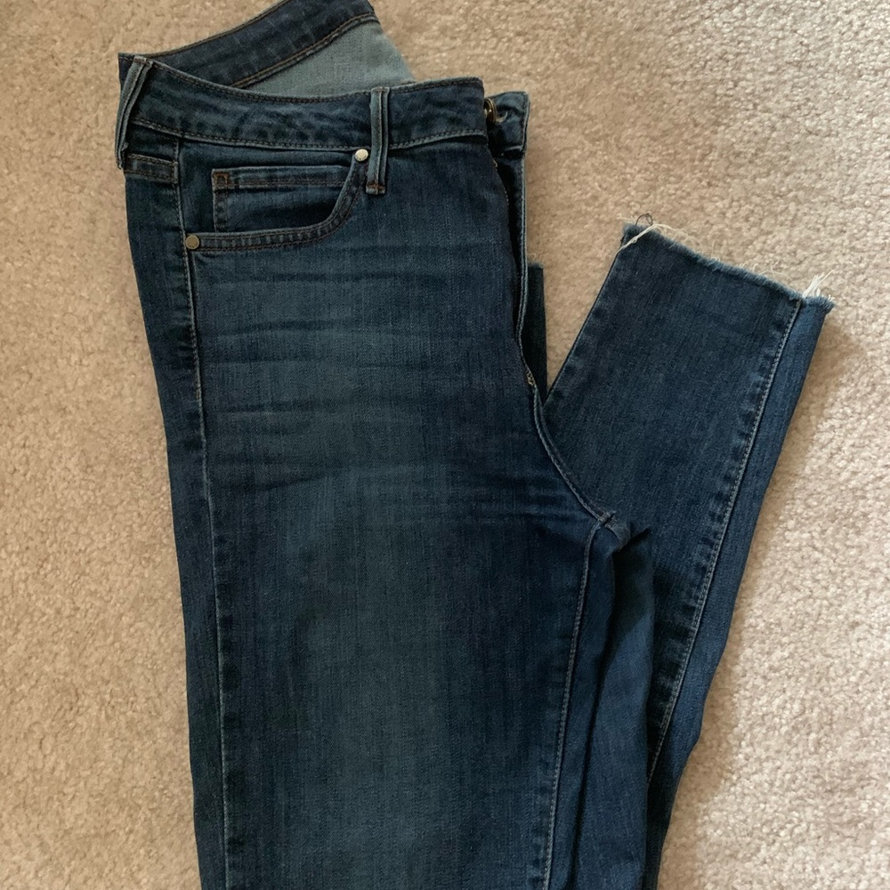 Dark denim cropped pants